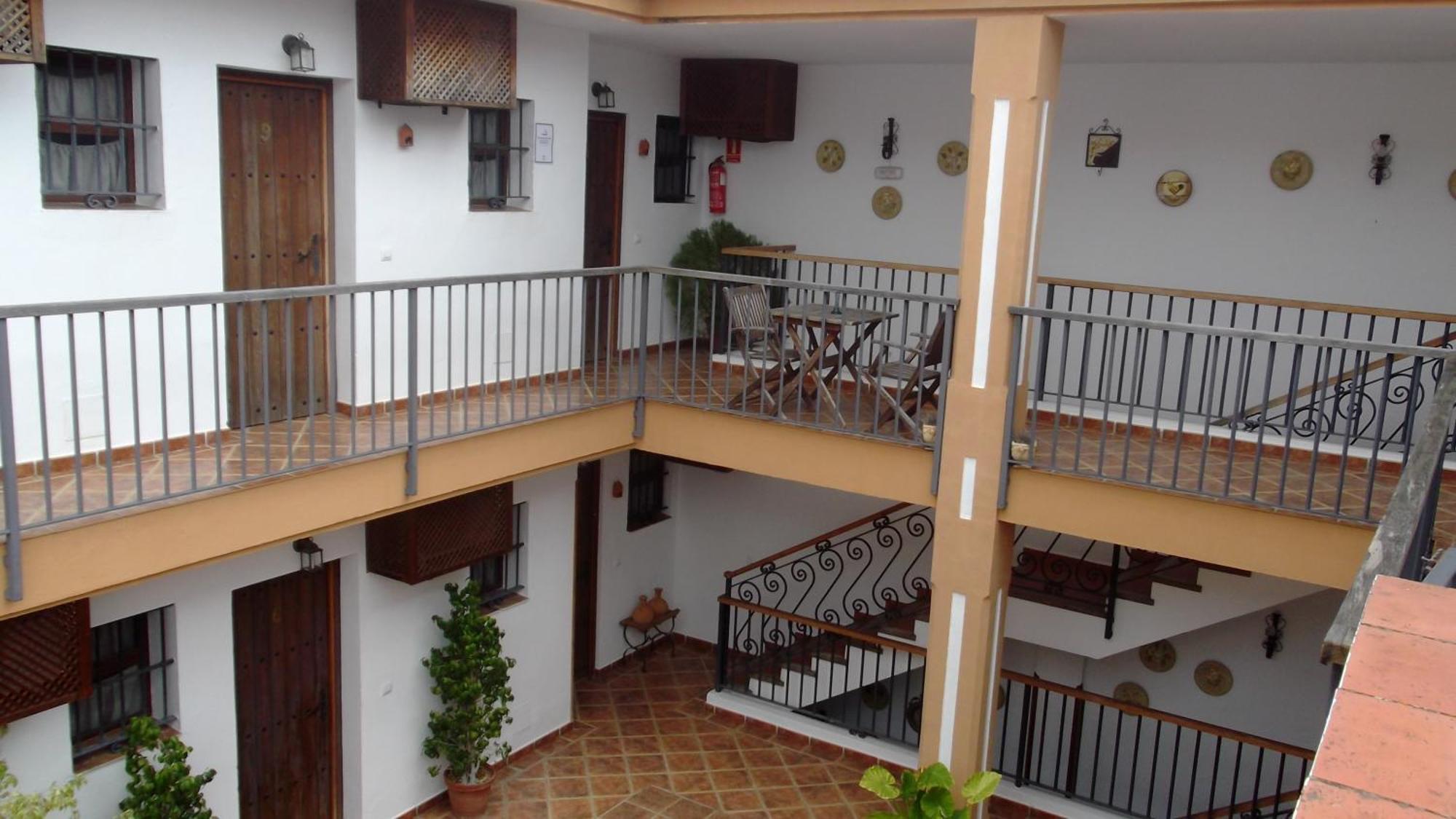 Hotel Posada Casas Viejas 베날룹카싸스비에야스 외부 사진
