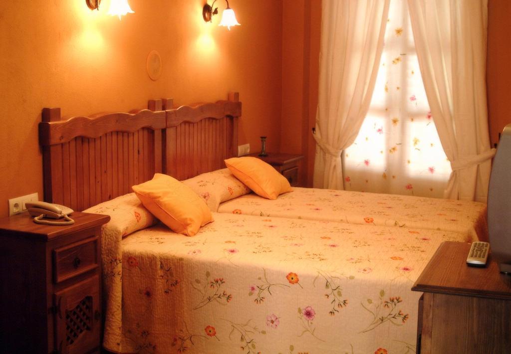 Hotel Posada Casas Viejas 베날룹카싸스비에야스 객실 사진