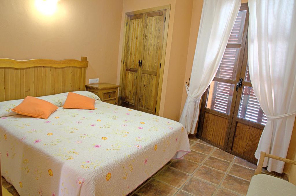 Hotel Posada Casas Viejas 베날룹카싸스비에야스 외부 사진