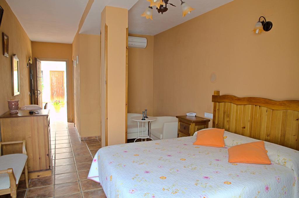 Hotel Posada Casas Viejas 베날룹카싸스비에야스 객실 사진