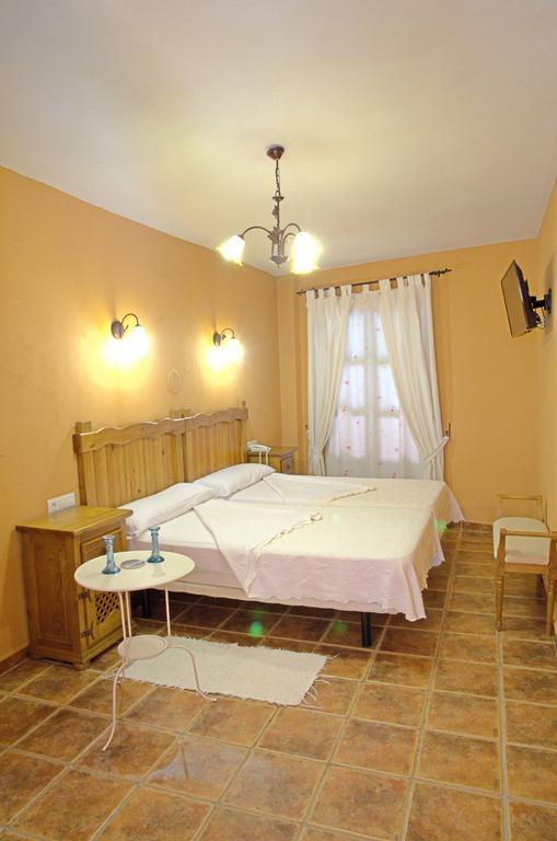 Hotel Posada Casas Viejas 베날룹카싸스비에야스 외부 사진